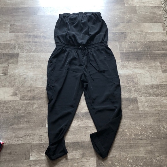 Black Strapless Romper - Picture 2 of 3